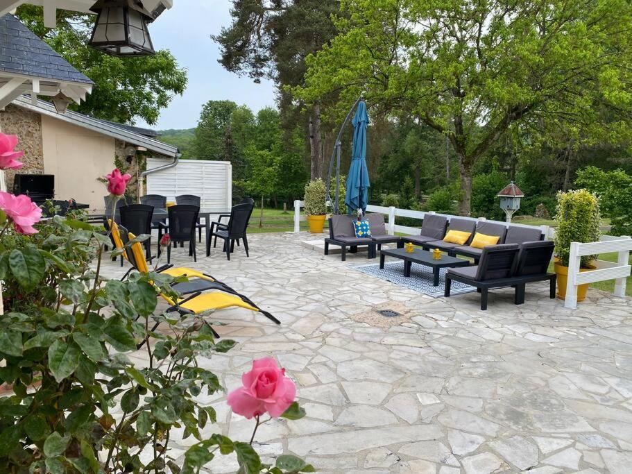 Le Des Vaux Avec Cheminee, Sauna Et Jacuzzi Dans Un Parc Arbore Senlisse